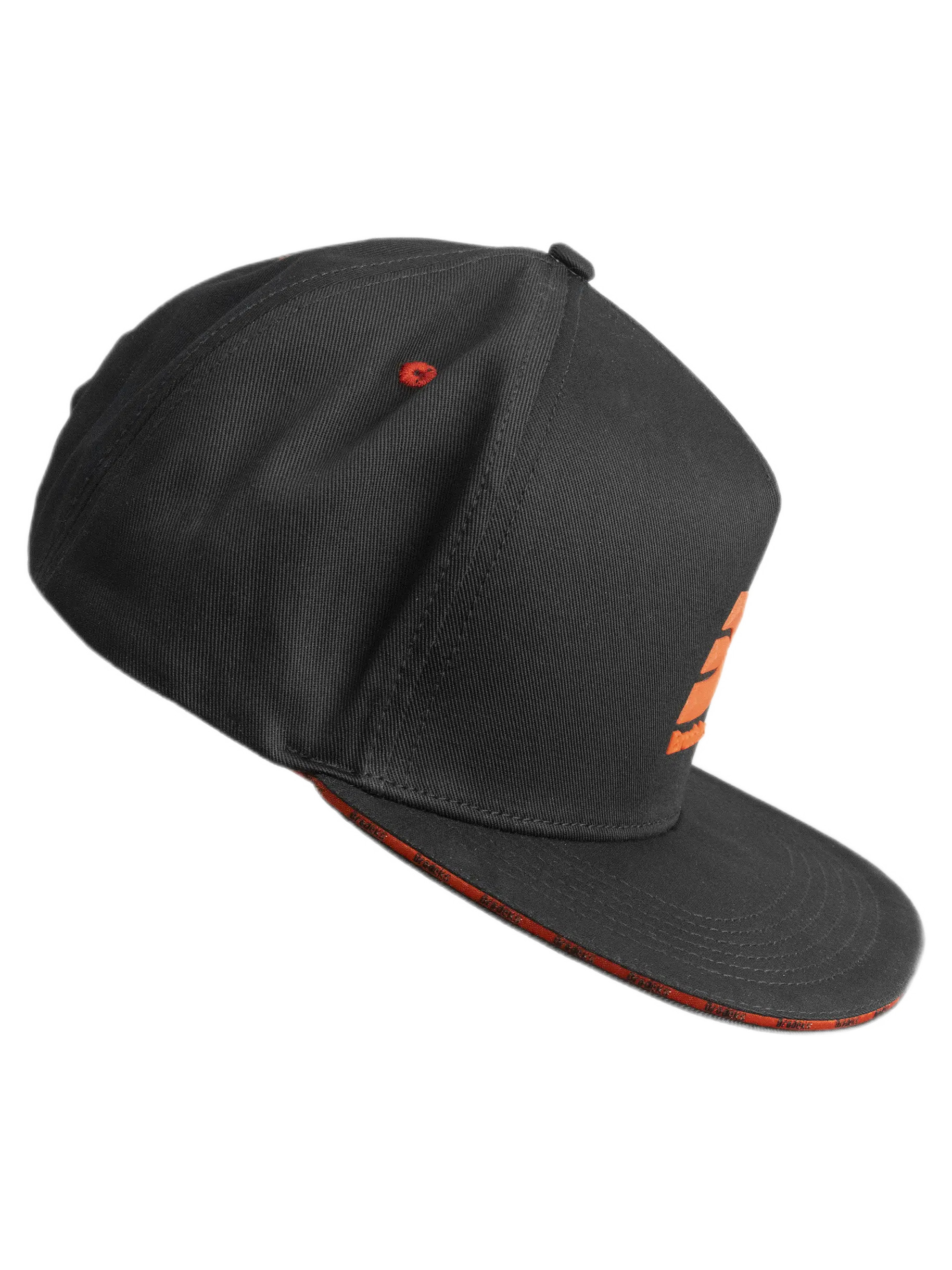 Бейсболка Brodeks KM131, красный